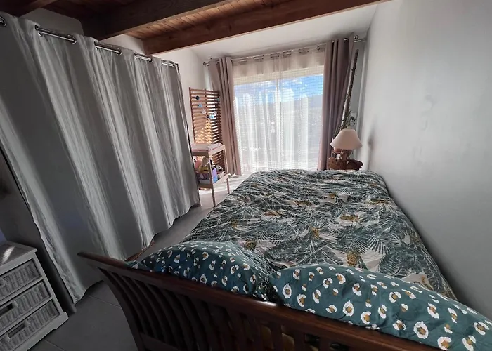 Maison Provencale En Campagne A Eguilles